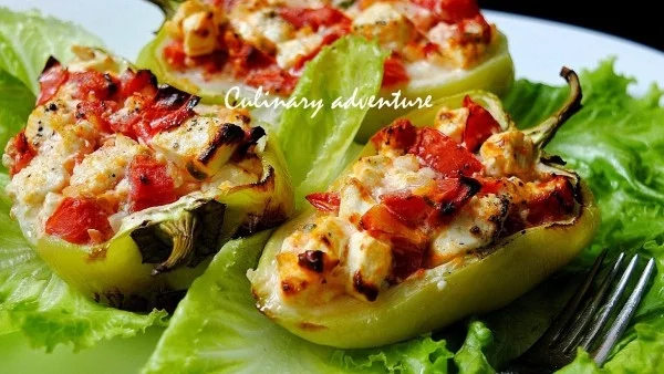 Пълнени чушки по шопски