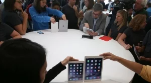 Apple ще представи три нови iPad-а през март 