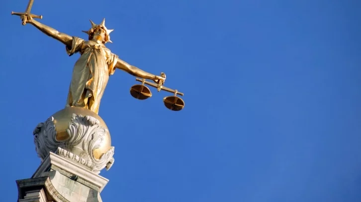 26 исландски банкери получиха 74 години затвор заради финансовата криза