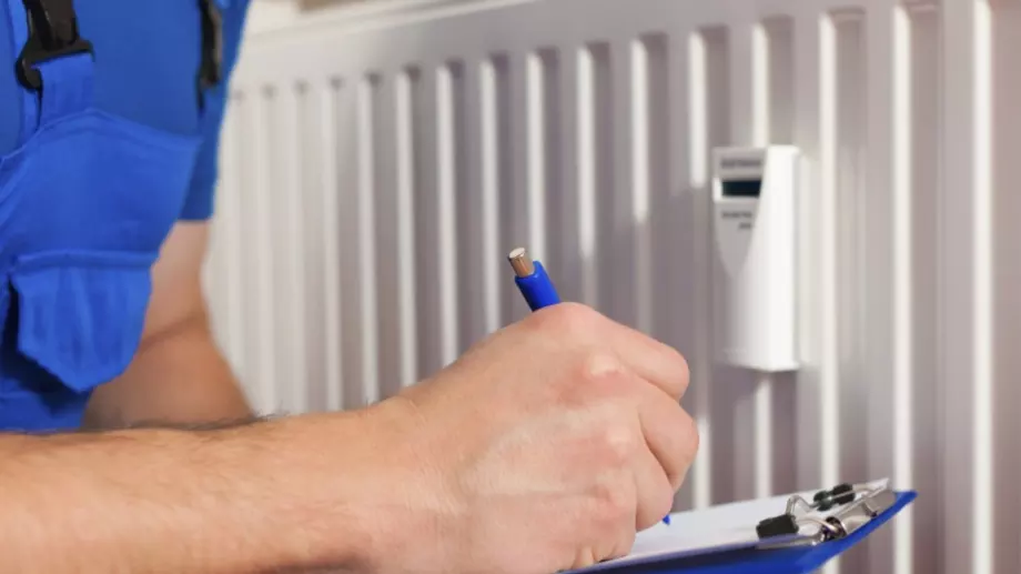 Експерт: Скокът в цените на тока и парното ще бъде по-голям от прогнозирания