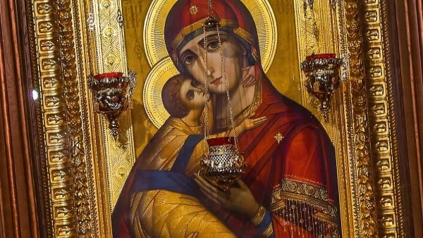 Отбелязваме Голяма Богородица