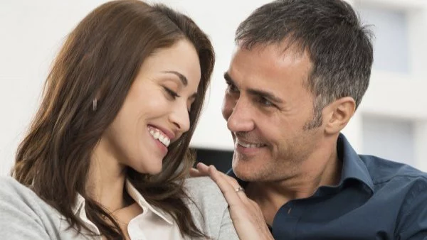 Връзка с разведен мъж? Защо пък не?