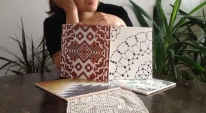 Елена Василева и дизайнерските й плочки Sharka