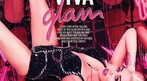  Майли Сайръс създаде благотворителни червила