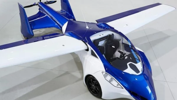 AeroMobil 3 се чувства идеално във въздуха и на пътя