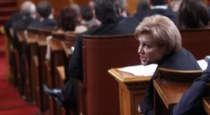 Стоянова: ЕК няма да ни санкционира заради дефицита 