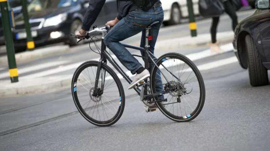Прецедент в Европа: Испания регламентира работата на вело-доставчици