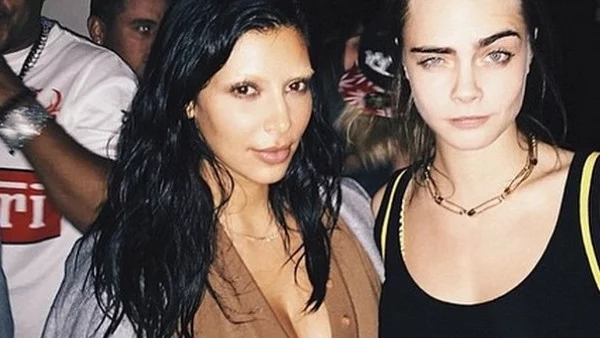 Ким Кардашиян си изруси веждите