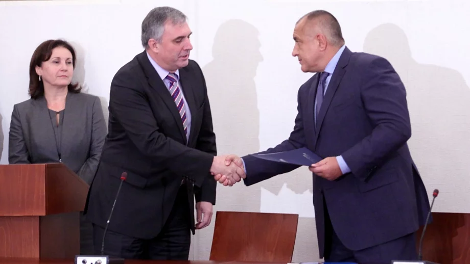 Борисов се скарал на Калфин заради изключенията при осигурителните прагове