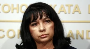 Интерконекторът с Гърция ще заработи през 2019, твърди Петкова