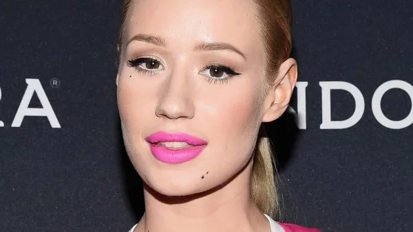 Грим като на Иги Азалия