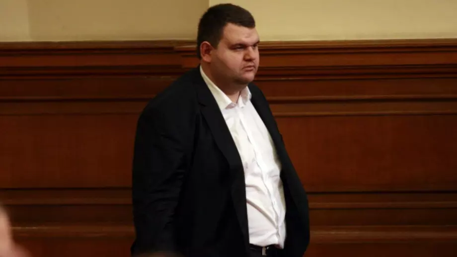 Левски с окончателна позиция за дарението на Делян Пеевски