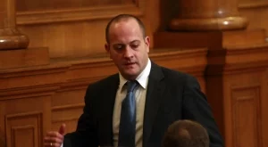 Радан Кънев: Ръководствата на КФН и БНБ трябва да бъдат освободени 