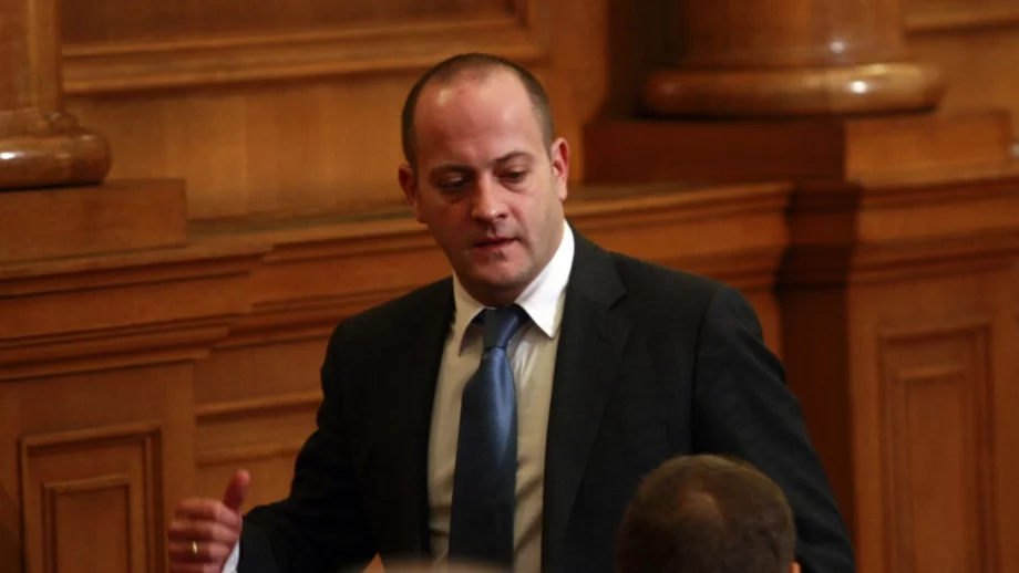 Кънев поиска оставката на транспортния министър 