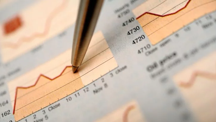 Moody's смъкна рейтинга на пет от водещите гръцки банки 