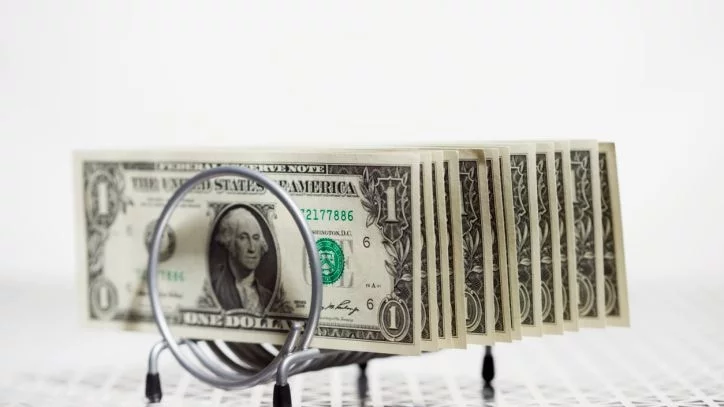 Китай възнамерява да продаде американски облигации за 3 млрд. долара