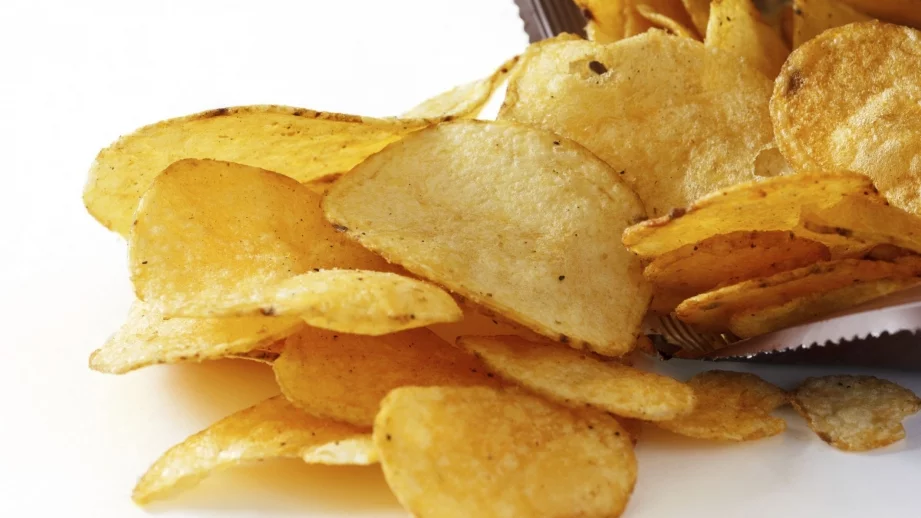 5 типа храни, които не трябва да ядете на самолет