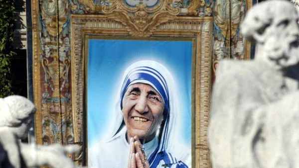 "Роман за Майка Тереза“ – книга за добротата и разбирането