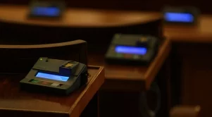 Парламентът отново разглежда закона за търговските вериги 
