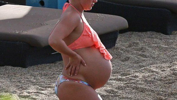 Бременната годеница на Кличко разпуска на Хаваите