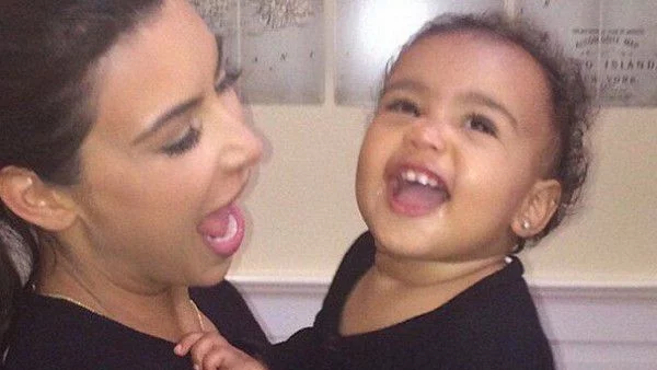 Коледните подаръци на Норт Уест