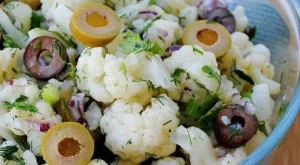 Салата с карфиол и маслини