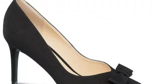 Парти мода при обувките