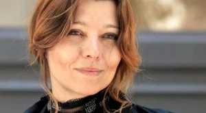 Елиф Шафак: Без свобода няма истинска любов   