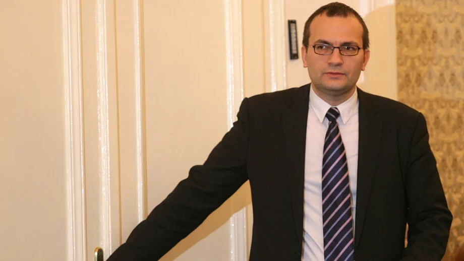 Димитров: Все още не ни дават отговор колко е била заплатата на Искров