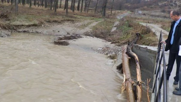 В Кърджали още чакат помощ за пострадалите от свлачища места