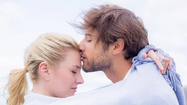 Мъжки жестове, които ни разтапят