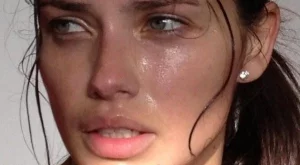 Адриана Лима: Потенето прави кожата ми хубава