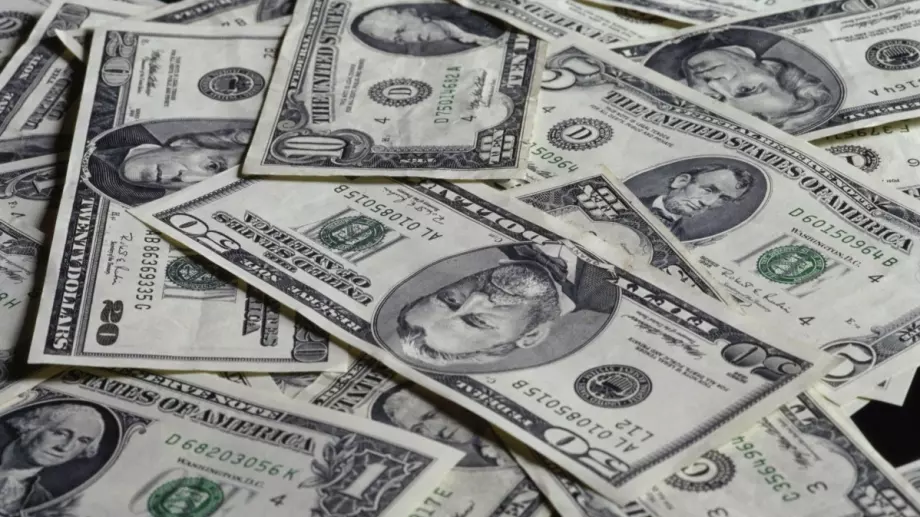 Домакинствата в САЩ притежават 136 трилиона долара