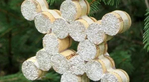 Направи си сама: Звездичка от коркови тапи