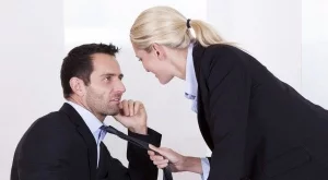 5 правила, които да спазвате, ако се срещате с ваш колега