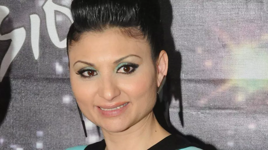 Софи Маринова глези снаха си на морето, надява се на внуче (СНИМКИ)