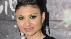 Софи Маринова е бременна от 21-годишен