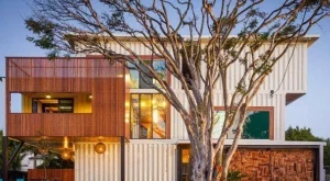 Да живееш в товарен контейнер