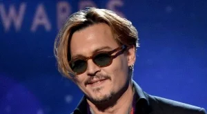 Джони Деп купи гол портрет Кейт Мидълтън