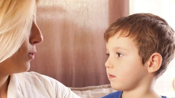 Забавни лъжи, които родителите казват на децата си