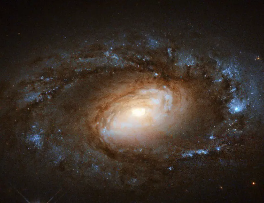 Физици са готови да възродят алтернативна теория на гравитацията