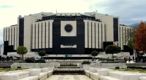 В Билетния център на НДК вече може да се плаща и с карта