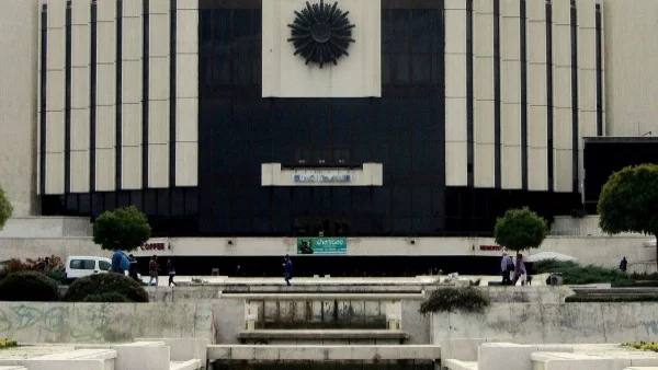 НДК светва в оранжево в подкрепа битката срещу насилието над жени