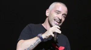 Официално! Ерос Рамацоти идва в България