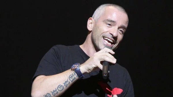 Официално! Ерос Рамацоти идва в България