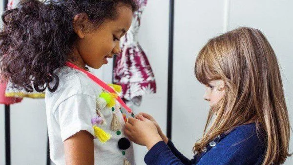 4-годишно момиченце със собствена колекция