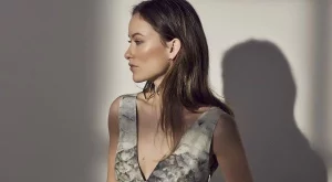 Оливия Уайлд рекламира устойчив стил на обличане