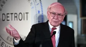 Акциите ще продължават да растат, предрича Бъфет 