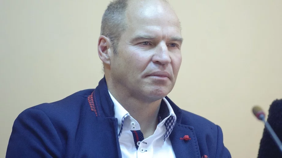 Марк Жирардели не разкри от кого е купил "Юлен"