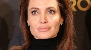 Джоли е болна от шарка